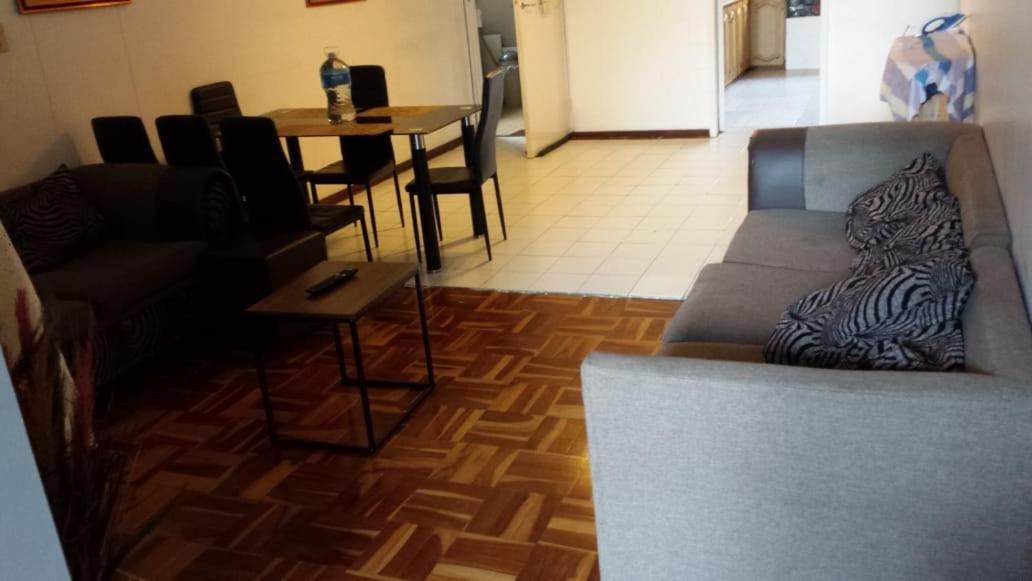 Rosebank Accommodation Johannesbourg Extérieur photo